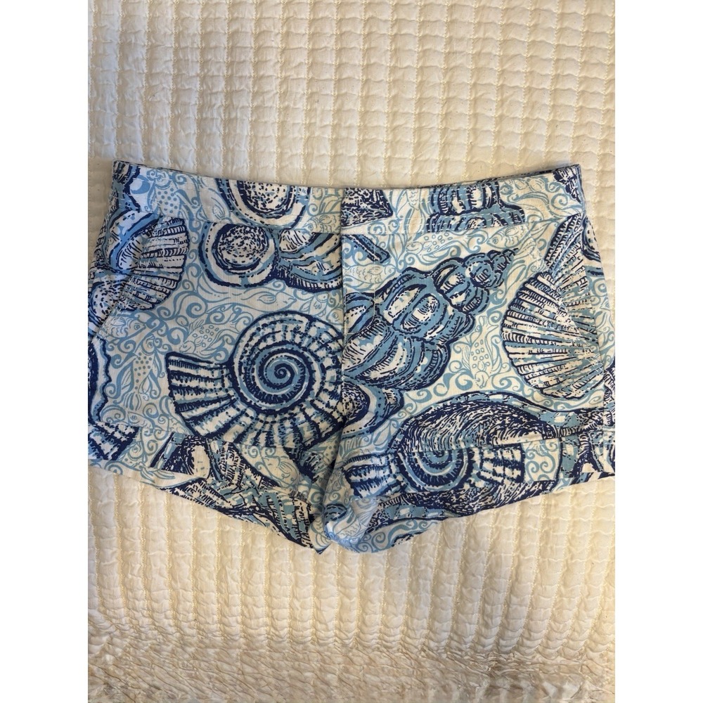 Lilly Pulitzer Callahan Mid Rise Shorts Stuffed Shells Blue Print, Size 8,3 Inch